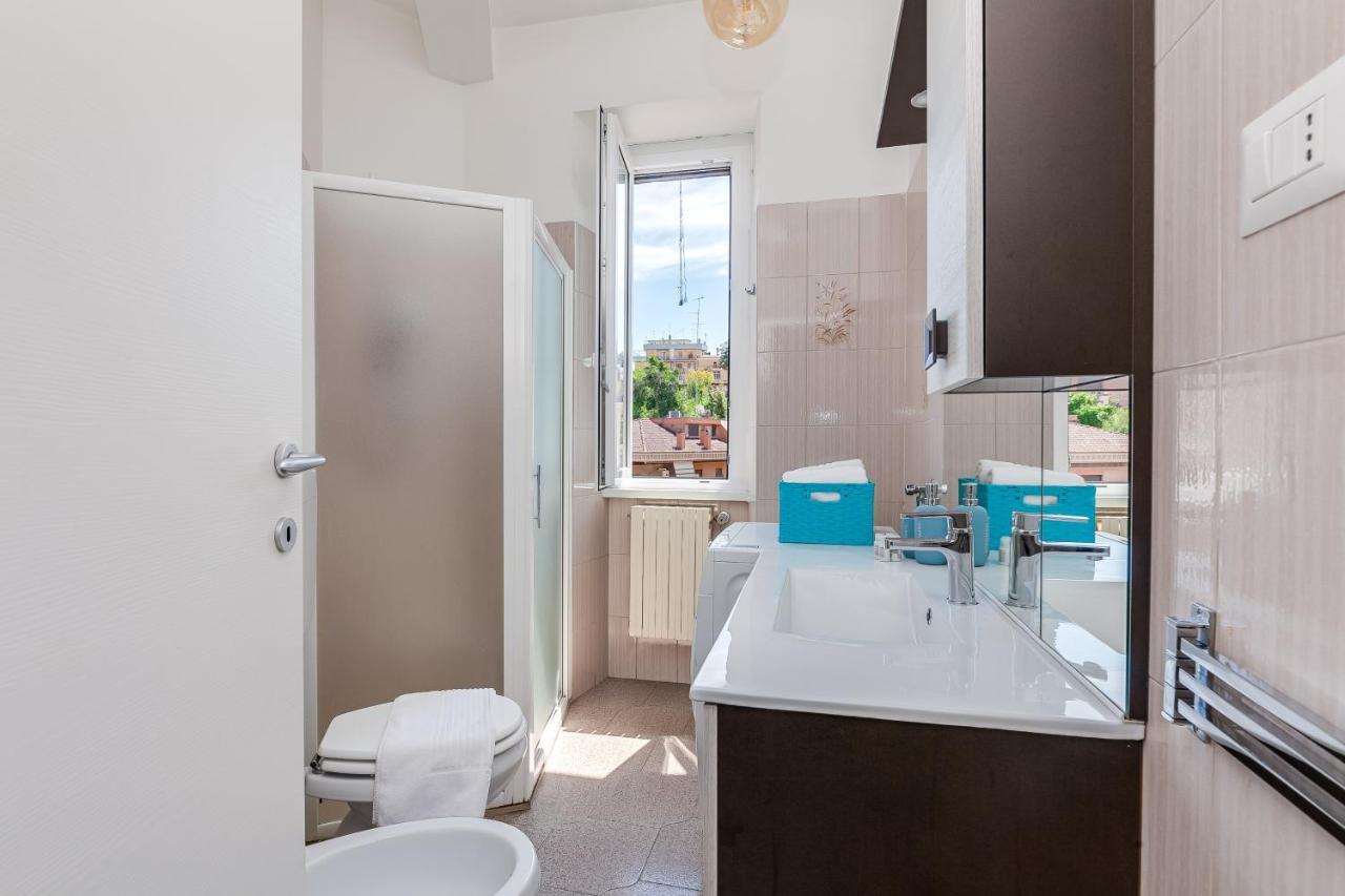Apartment Near To San Peter Vatican Joya Roma Bagian luar foto